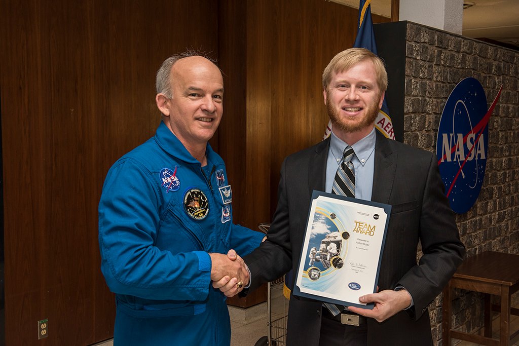 Andy Mulder receiving SFA Groundhog Team Award
